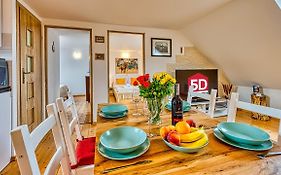 Izerska Baza - Basen, Ebike, Narty, Sauna, Jacuzzi, Las Blisko Swieradow Zdroj - 5D Apartamenty